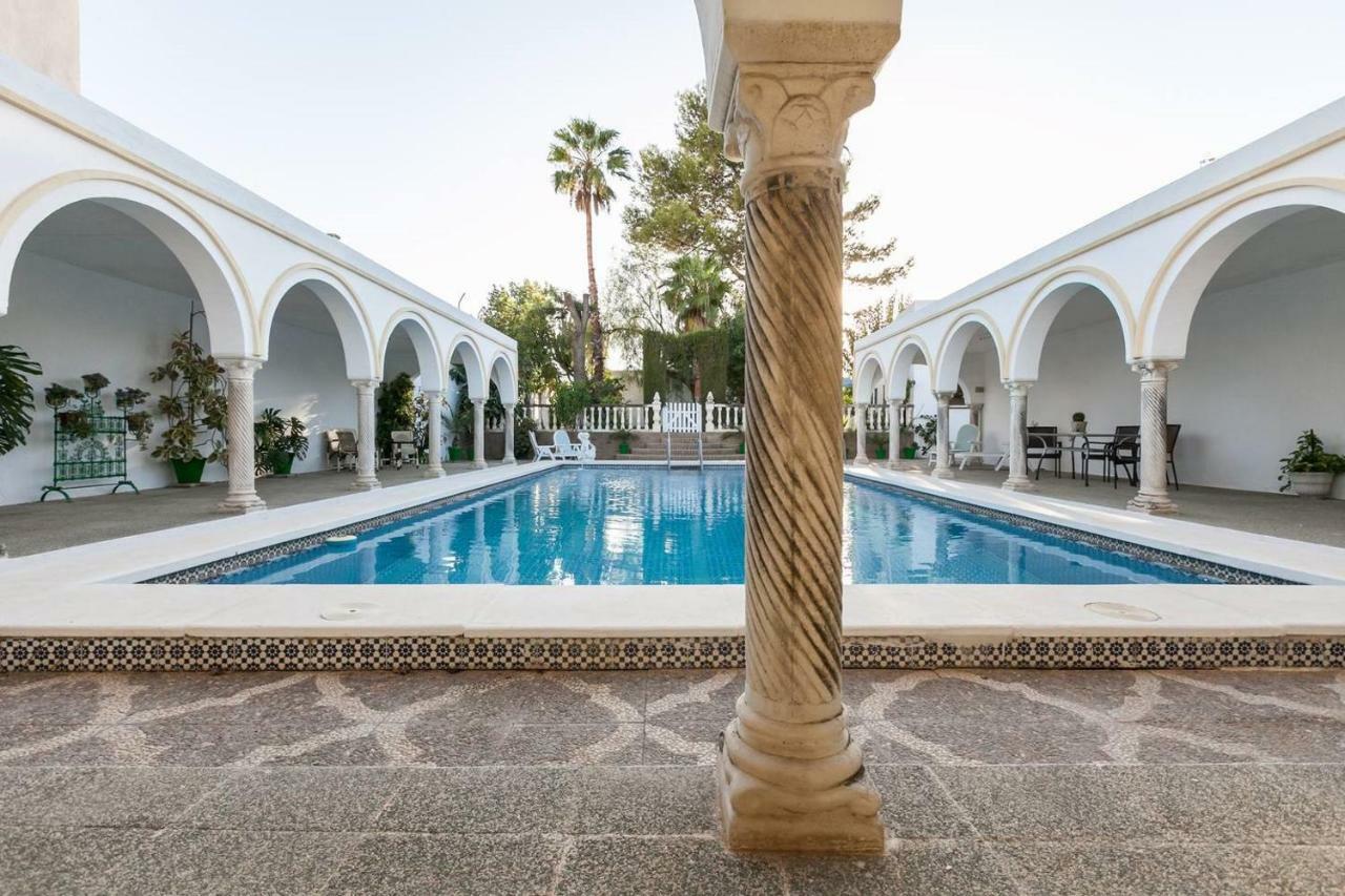 Villa Del Manzano Villanueva del Ariscal Exteriör bild